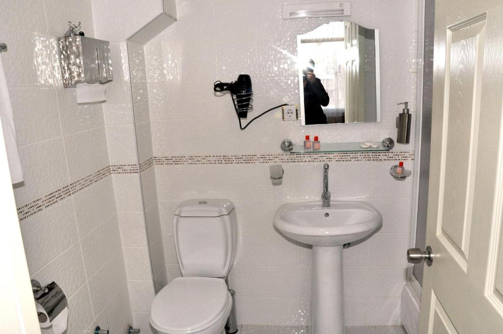Bade 2 Hotel Istanbul Zimmer foto